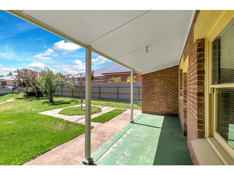 18 Third Avenue, St Peters SA 5069