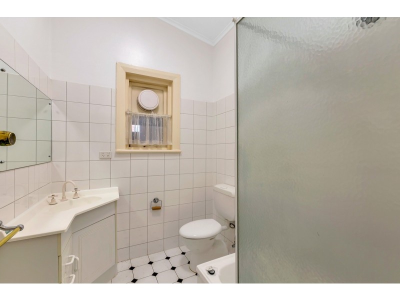 6 Victoria Street, Glandore SA 5037