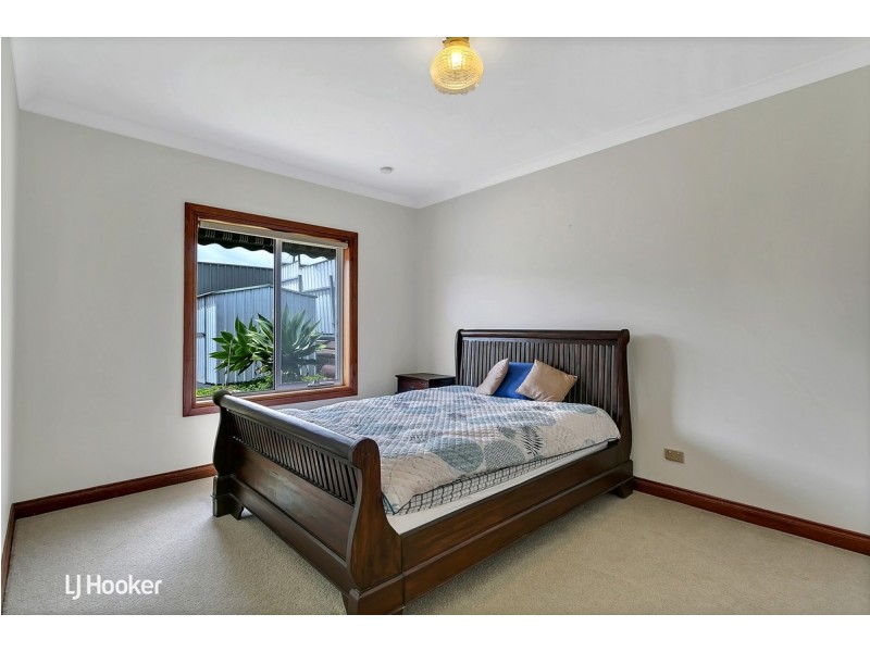 16 Antonia Circuit, Hallett Cove SA 5158