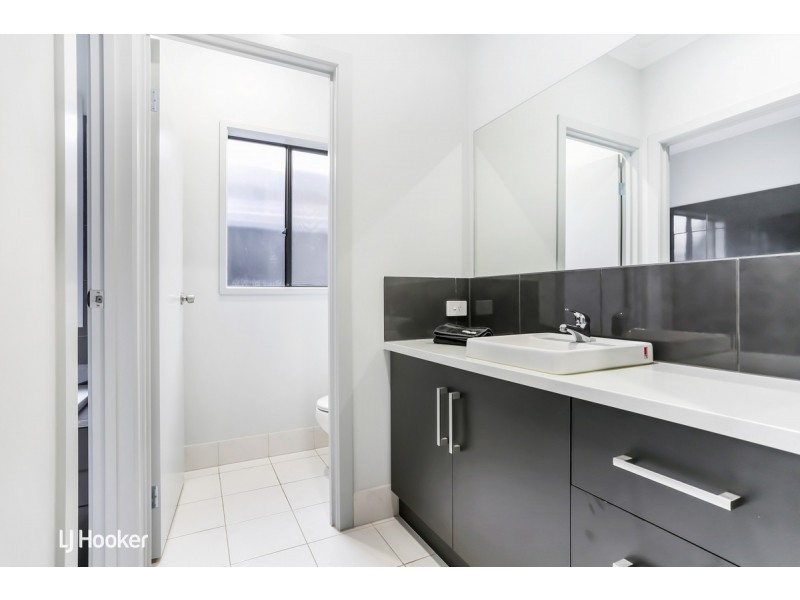 31 Naretha Street, Holden Hill SA 5088