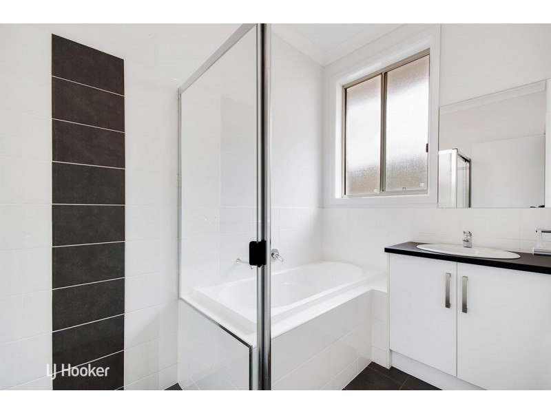 18A Barns Avenue, Highbury SA 5089