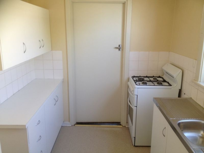 8 Flavel Street, Seaton SA 5023