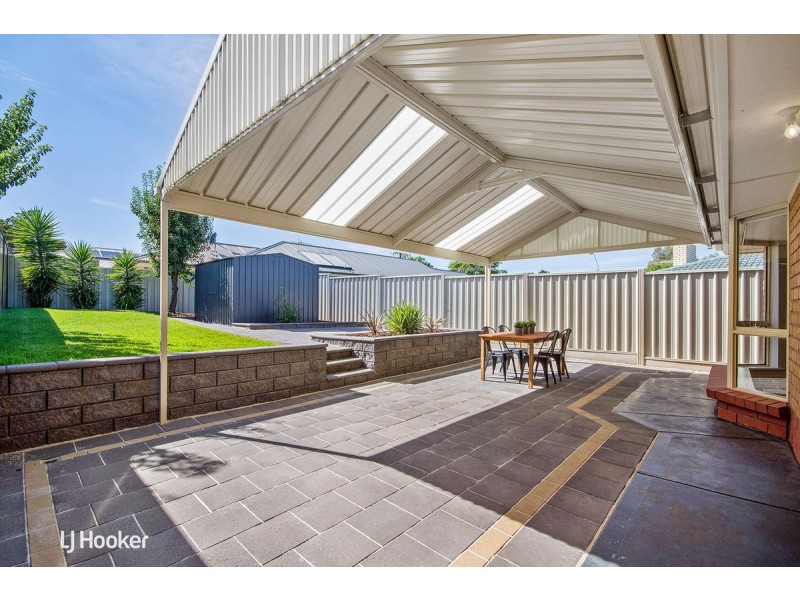 2/3 Far View Crescent, Ridgehaven SA 5097