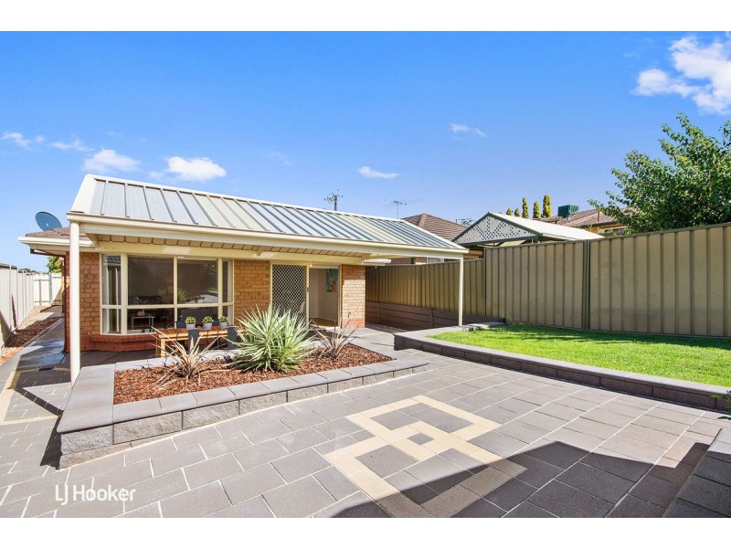 2/3 Far View Crescent, Ridgehaven SA 5097