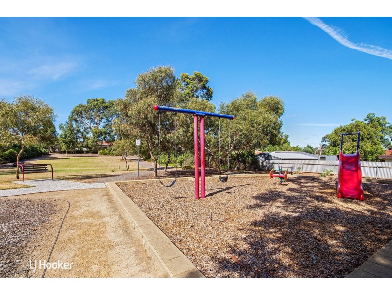 2/3 Far View Crescent, Ridgehaven SA 5097
