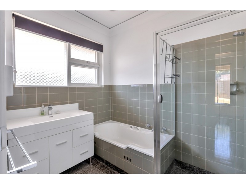 16 Reids Road, Dernancourt SA 5075