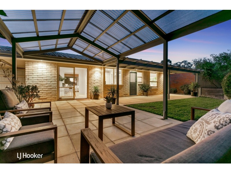 37 Hoylake Crescent, Fairview Park SA 5126