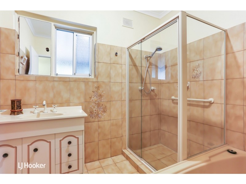 4 Meadowvue Road, Athelstone SA 5076