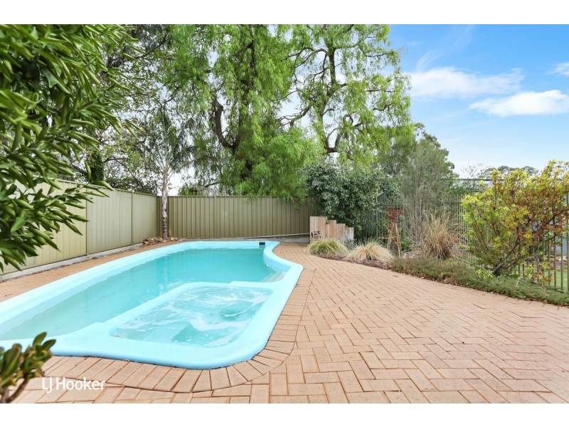 4 Meadowvue Road, Athelstone SA 5076