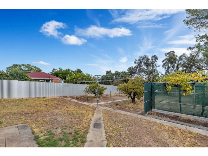 1 Donald Street, Blair Athol SA 5084