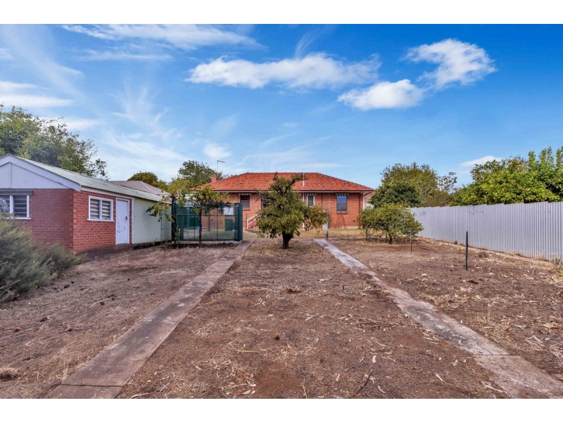 1 Donald Street, Blair Athol SA 5084