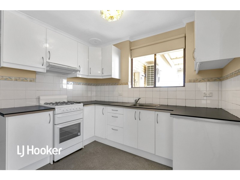 2/1 Peter Place, Campbelltown SA 5074