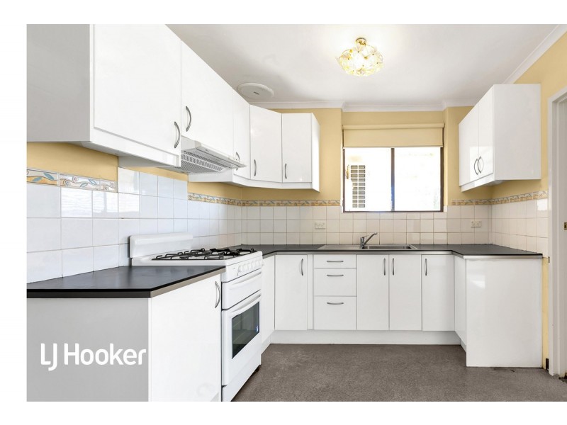 2/1 Peter Place, Campbelltown SA 5074