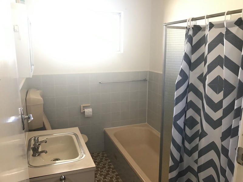 1/6 Military Road, West Beach SA 5024