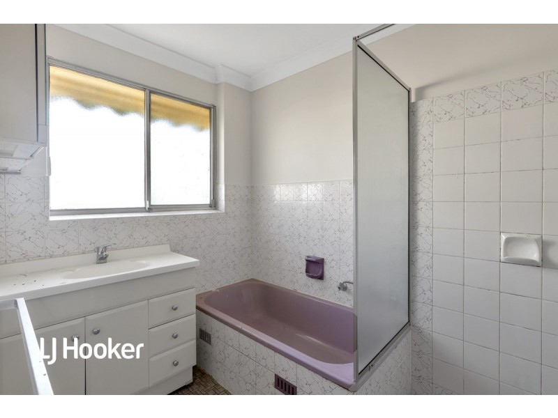 24 Thorndon Crescent, Paradise SA 5075