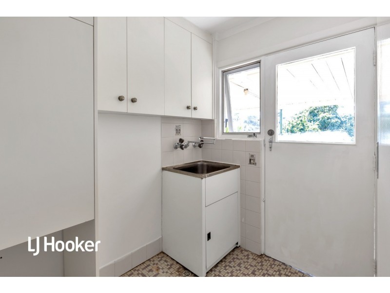 24 Thorndon Crescent, Paradise SA 5075