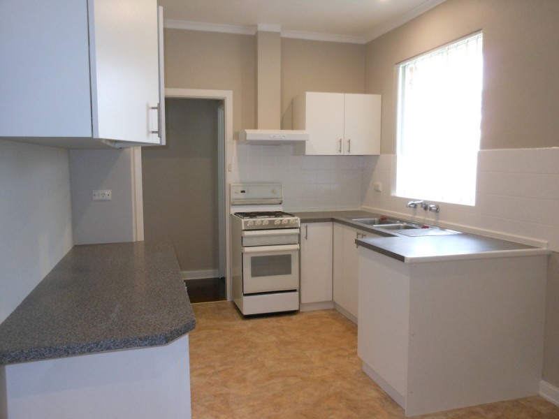 32 Hancock Avenue, Campbelltown SA 5074