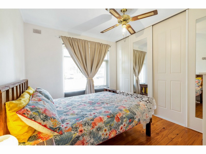 4/6 Byron Street, Glenelg SA 5045