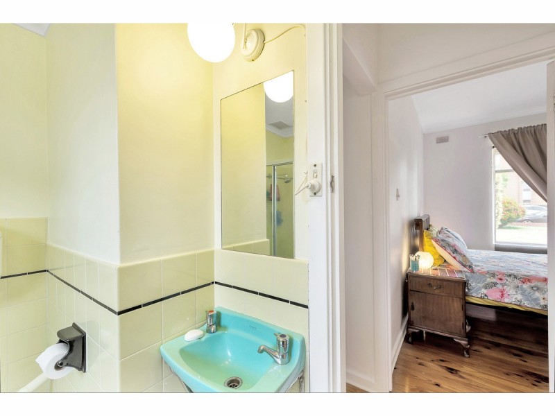 4/6 Byron Street, Glenelg SA 5045