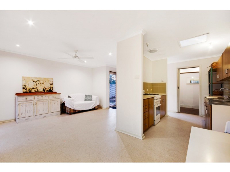 10 Weston Court, Para Hills West SA 5096
