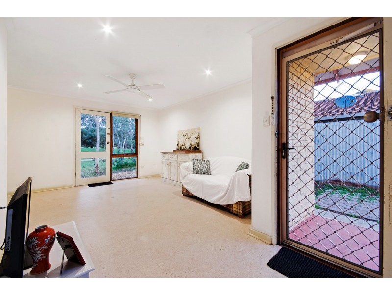10 Weston Court, Para Hills West SA 5096