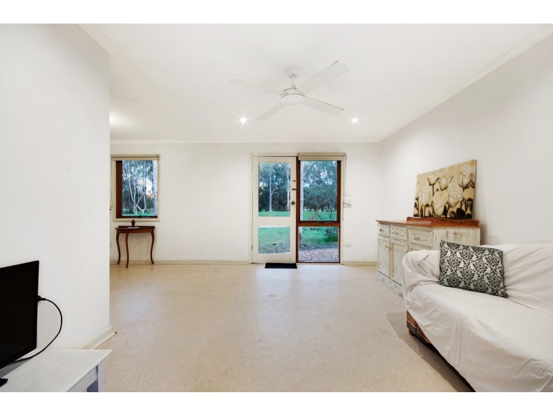 10 Weston Court, Para Hills West SA 5096