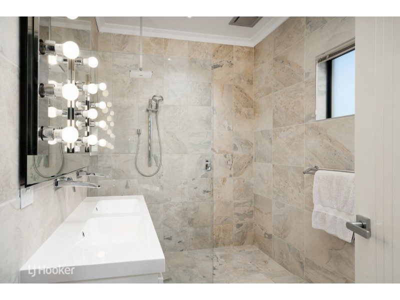 9 Orvieto Road, Seacliff Park SA 5049