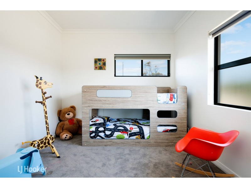 9 Orvieto Road, Seacliff Park SA 5049