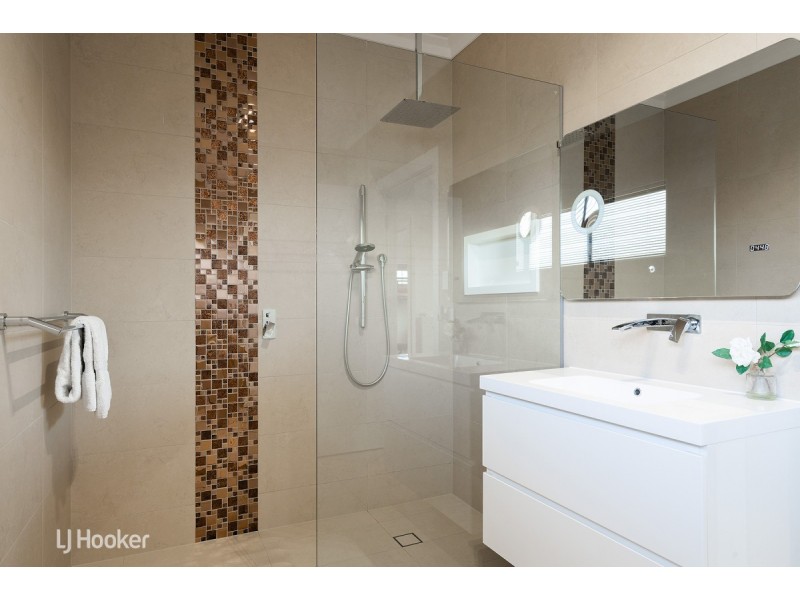 9 Orvieto Road, Seacliff Park SA 5049