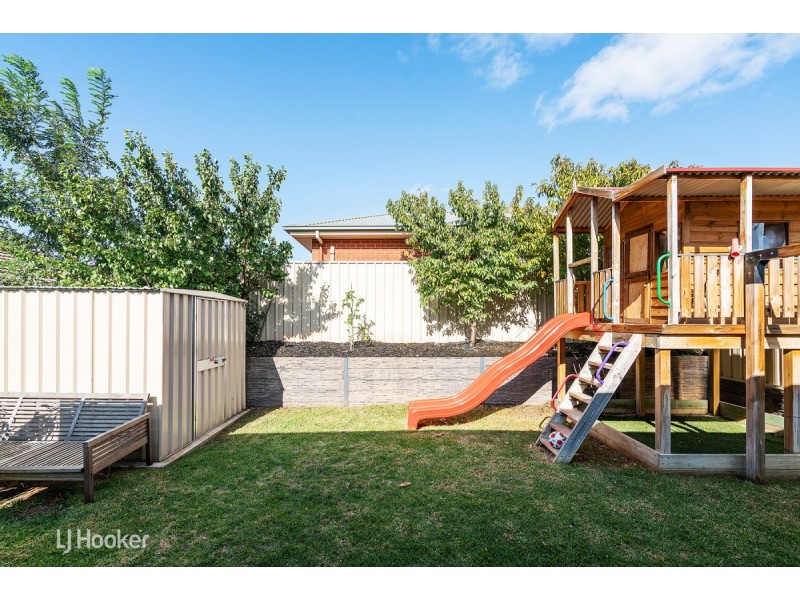 9 Orvieto Road, Seacliff Park SA 5049