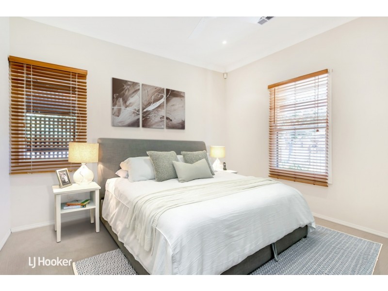 6 Sinclairs Walk, Greenwith SA 5125