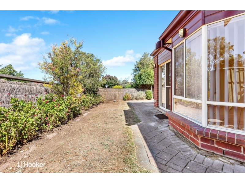 6 Sinclairs Walk, Greenwith SA 5125