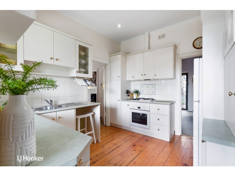 17 Fourth Avenue, St Morris SA 5068