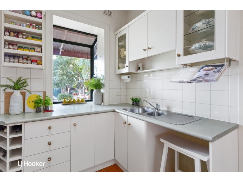 17 Fourth Avenue, St Morris SA 5068