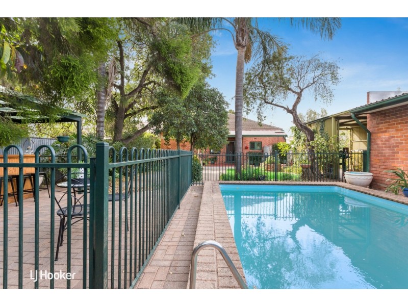 17 Fourth Avenue, St Morris SA 5068