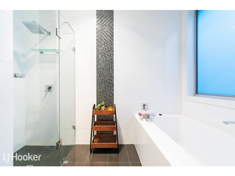 35 Princes Road, Greenacres SA 5086