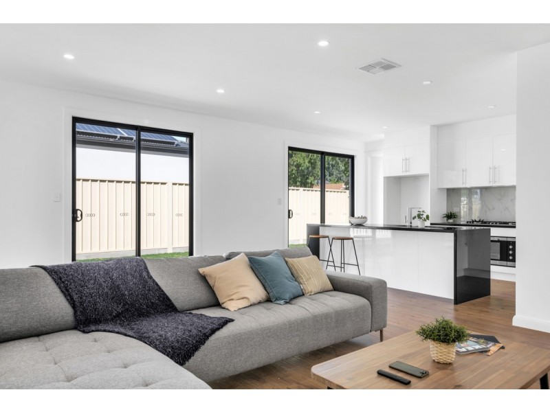 13 Stoneybrook Drive, Paradise SA 5075