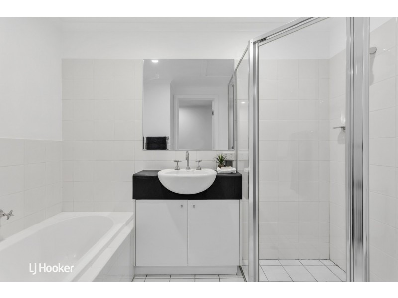 8 Vicars Lane, Adelaide SA 5000