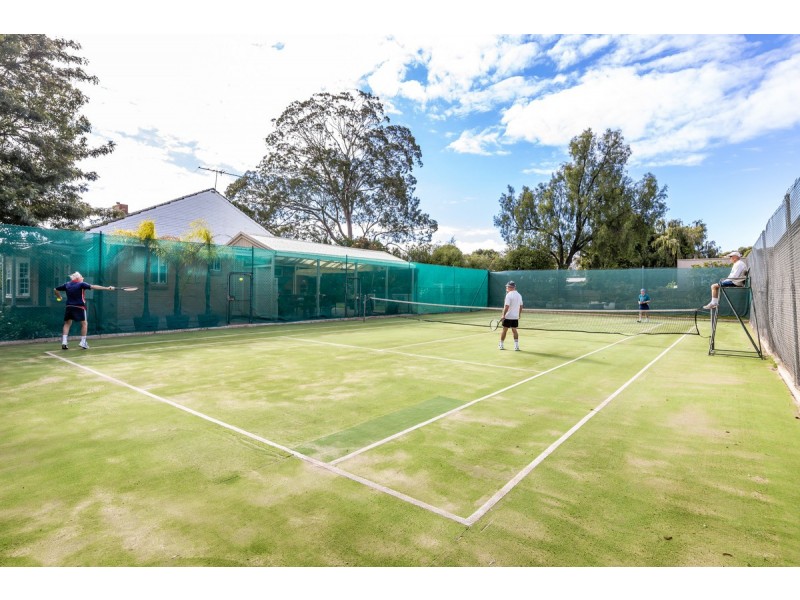 54 & 56 Greenglade Drive, Paradise SA 5075