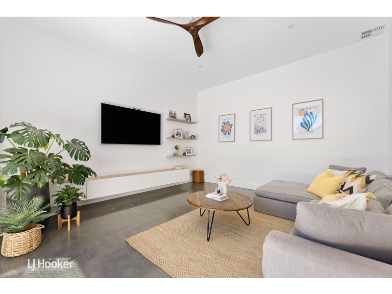 2 Braeside Avenue, Myrtle Bank SA 5064