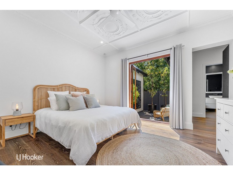 2 Braeside Avenue, Myrtle Bank SA 5064