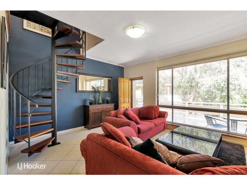 11/29 Norton Summit Road, Woodforde SA 5072