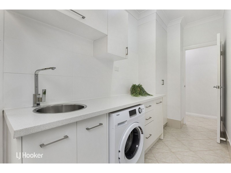 8 Gordon Avenue, Rostrevor SA 5073