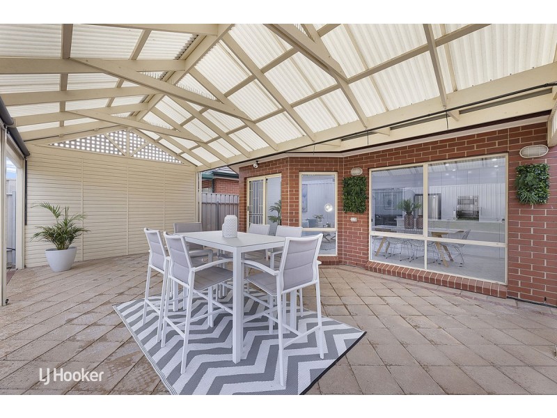 8 Gordon Avenue, Rostrevor SA 5073