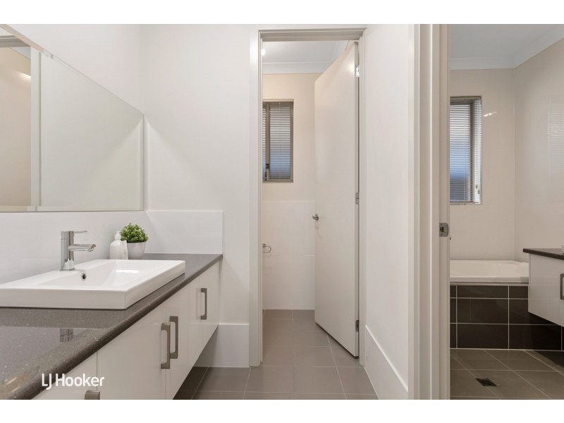 18 Rozells Avenue, Lightsview SA 5085