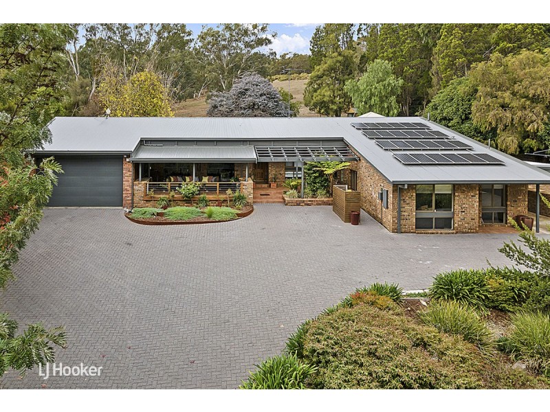 8 William Street, Houghton SA 5131