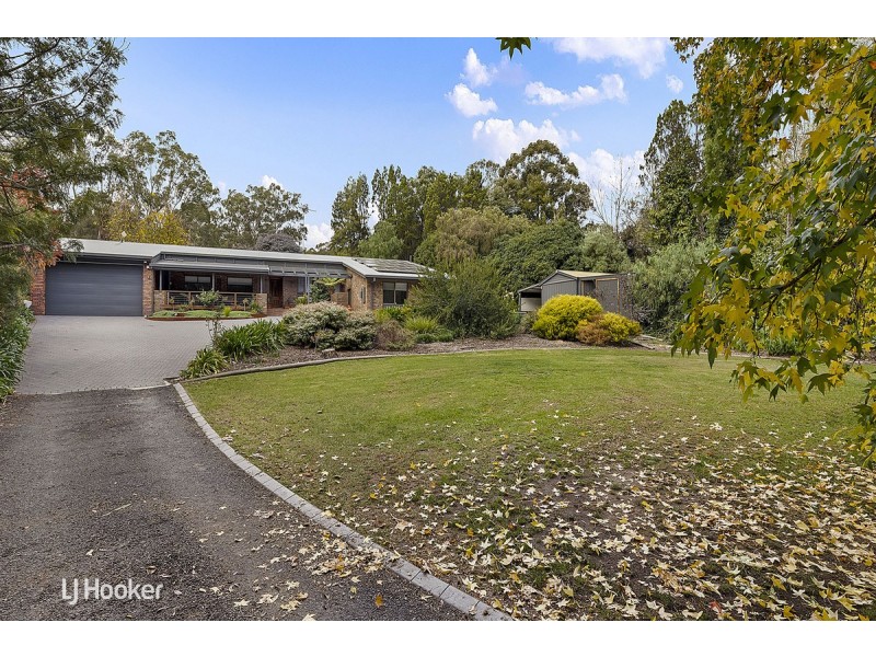 8 William Street, Houghton SA 5131