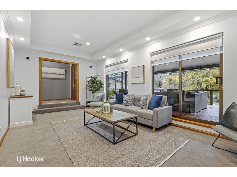 8 William Street, Houghton SA 5131