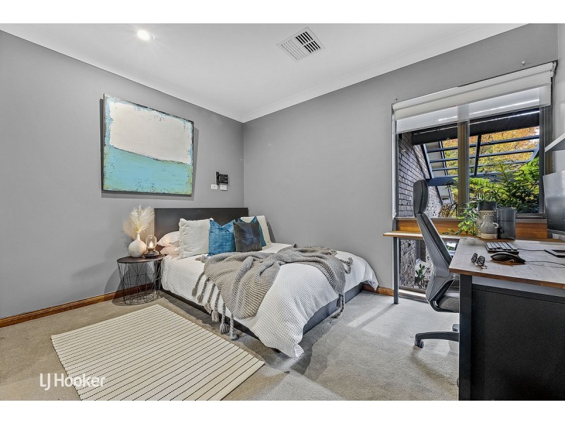 8 William Street, Houghton SA 5131