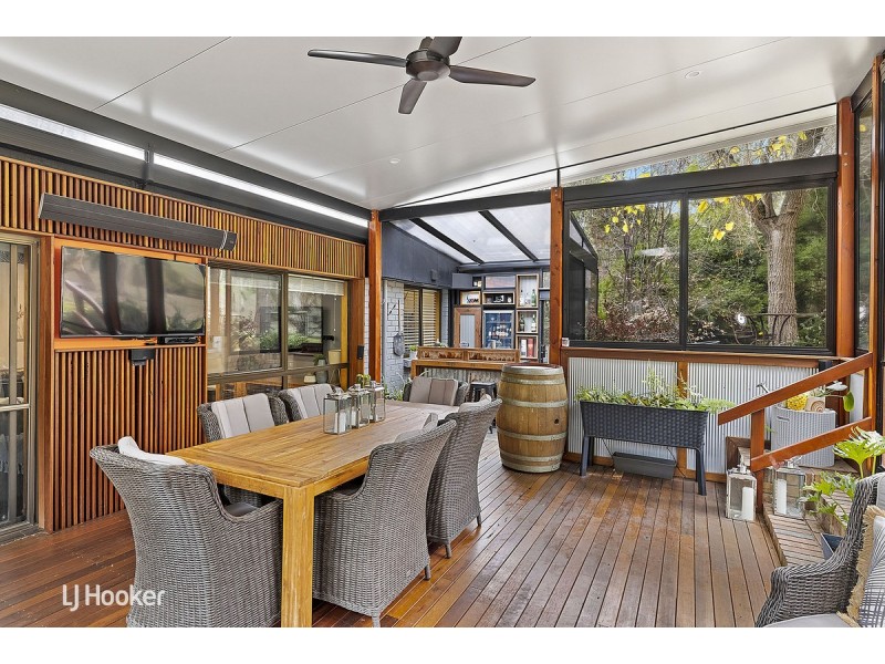 8 William Street, Houghton SA 5131